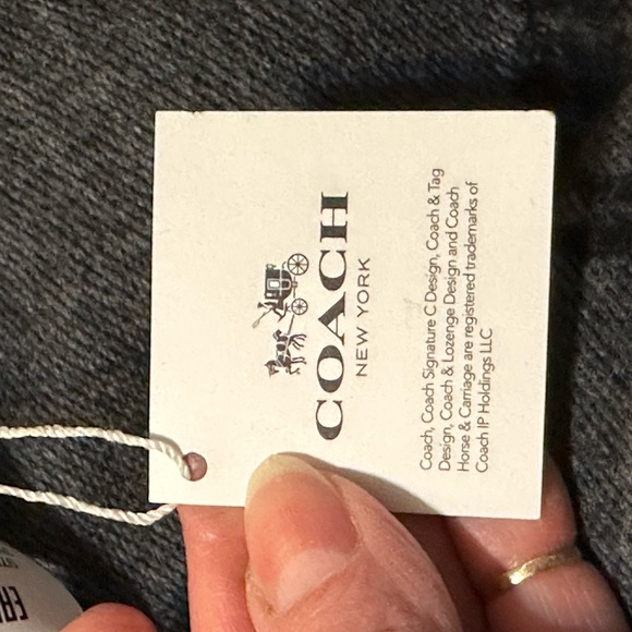 Authentic Coach horse and carriage wrap scarf pashmina wool cashmere - Picture 7 of 7